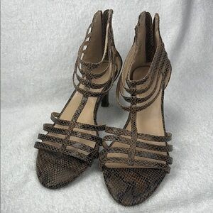 Aerosols , Elegant snake, skin strap heels, Preloved